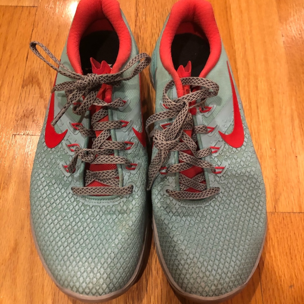 Nike METCON sneakers.